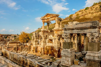  İyonların Görkemli Kenti; Efes