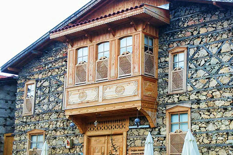 Düğmeli Evler Turu